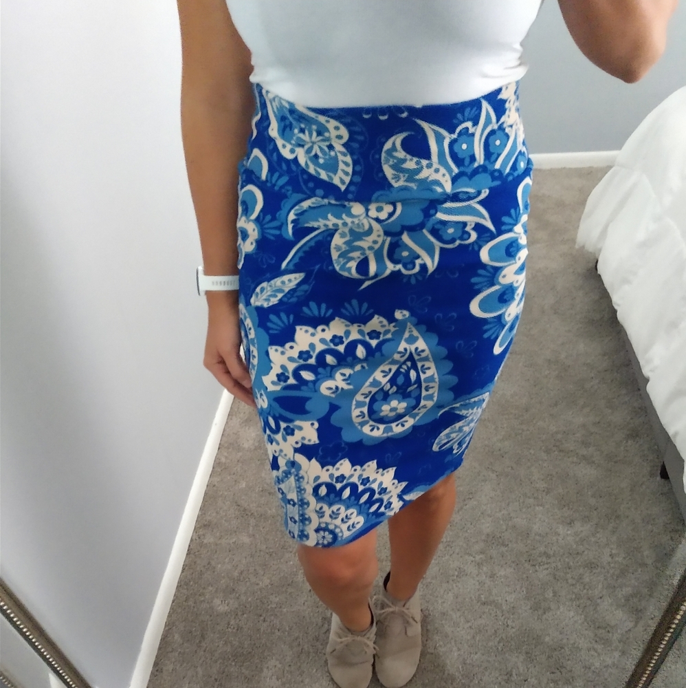 Lularoe Cassie Skirt